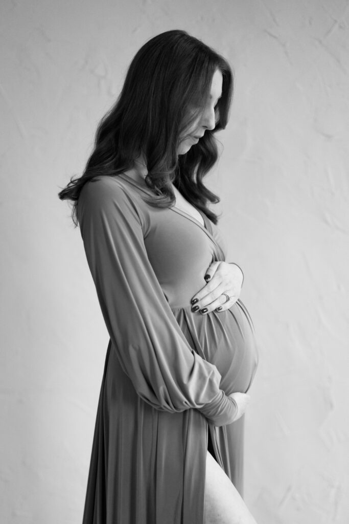 maternity photoshoot outfit pregnancy portrait